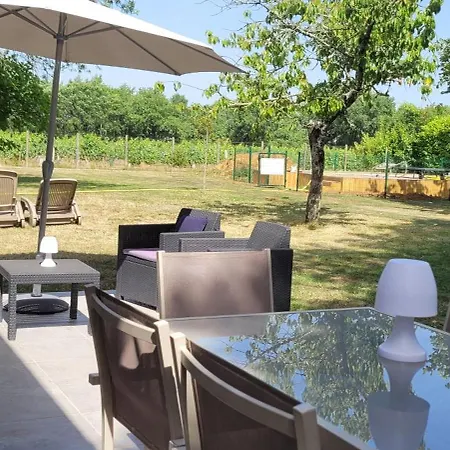 La Vigneraie De Laura: Entre Vignes Et Chenes