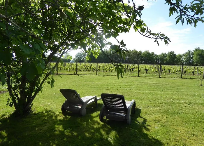 بيت للعطل La Vigneraie De Laura: Entre Vignes Et Chenes Sainte-Colombe (Gironde)