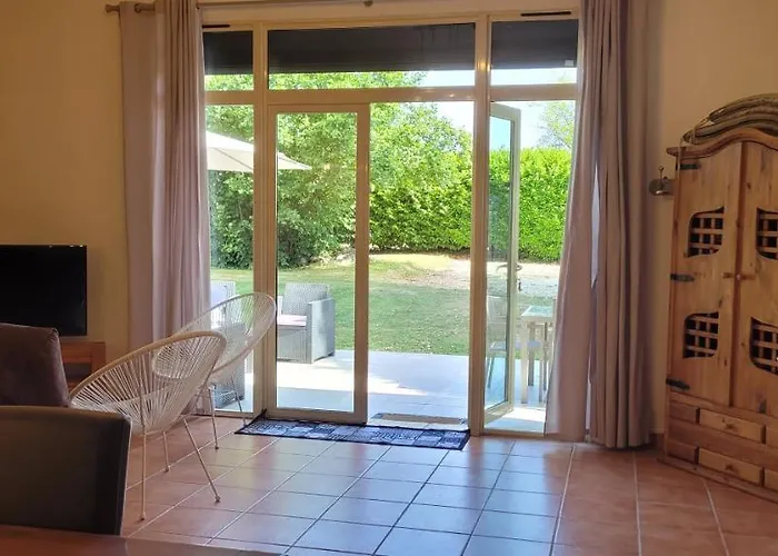 La Vigneraie De Laura: Entre Vignes Et Chenes بيت للعطل *