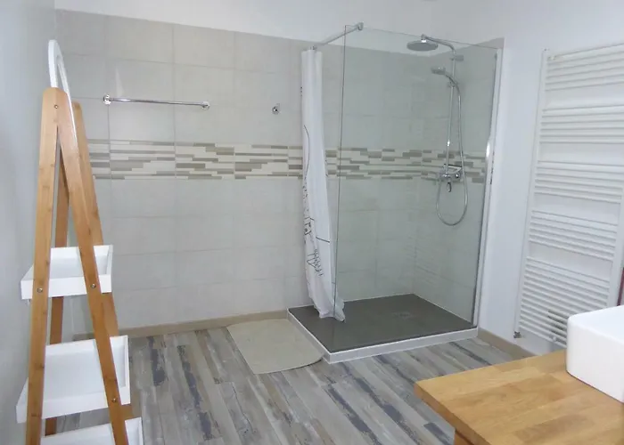 La Vigneraie De Laura: Entre Vignes Et Chenes بيت للعطل *